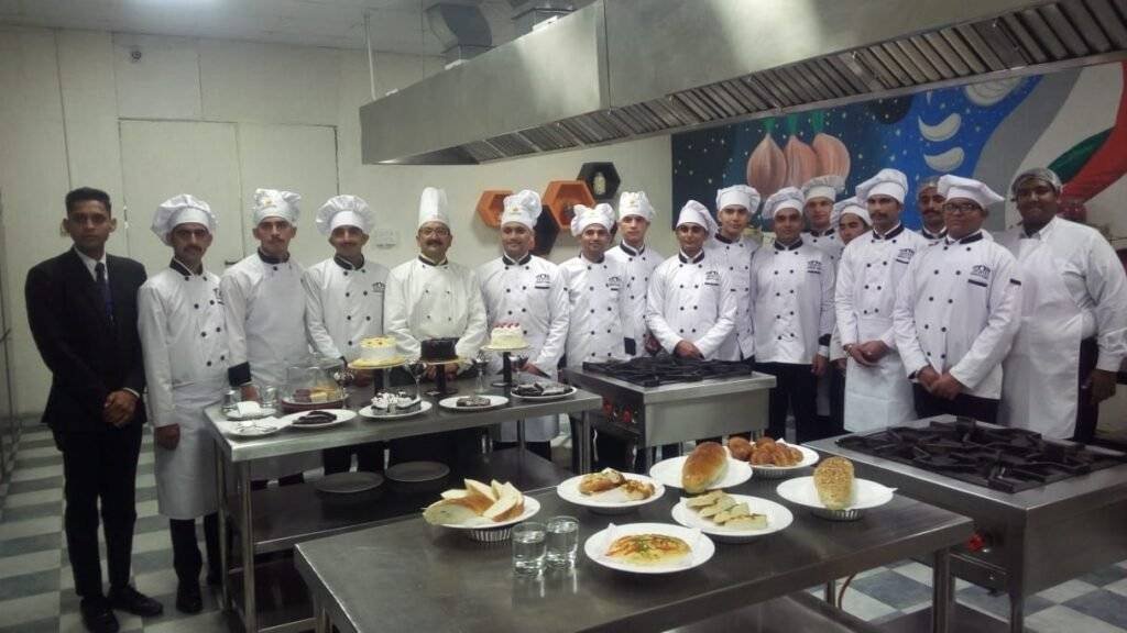 Servo Hospitality Students in Kitchen
